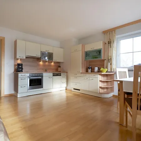 Gastehaus Weber Apartment Oberperfuss